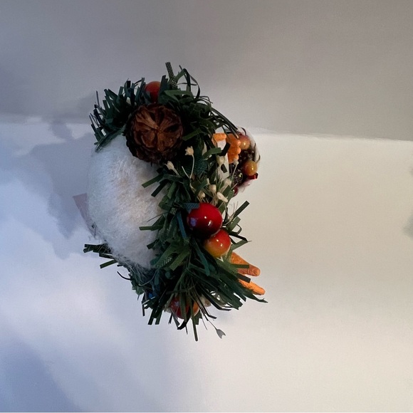 Annalee Mobilitee Doll Christmas Thimbles Elfin "Laurel" Wreath Maker Wood Box - Picture 10 of 15